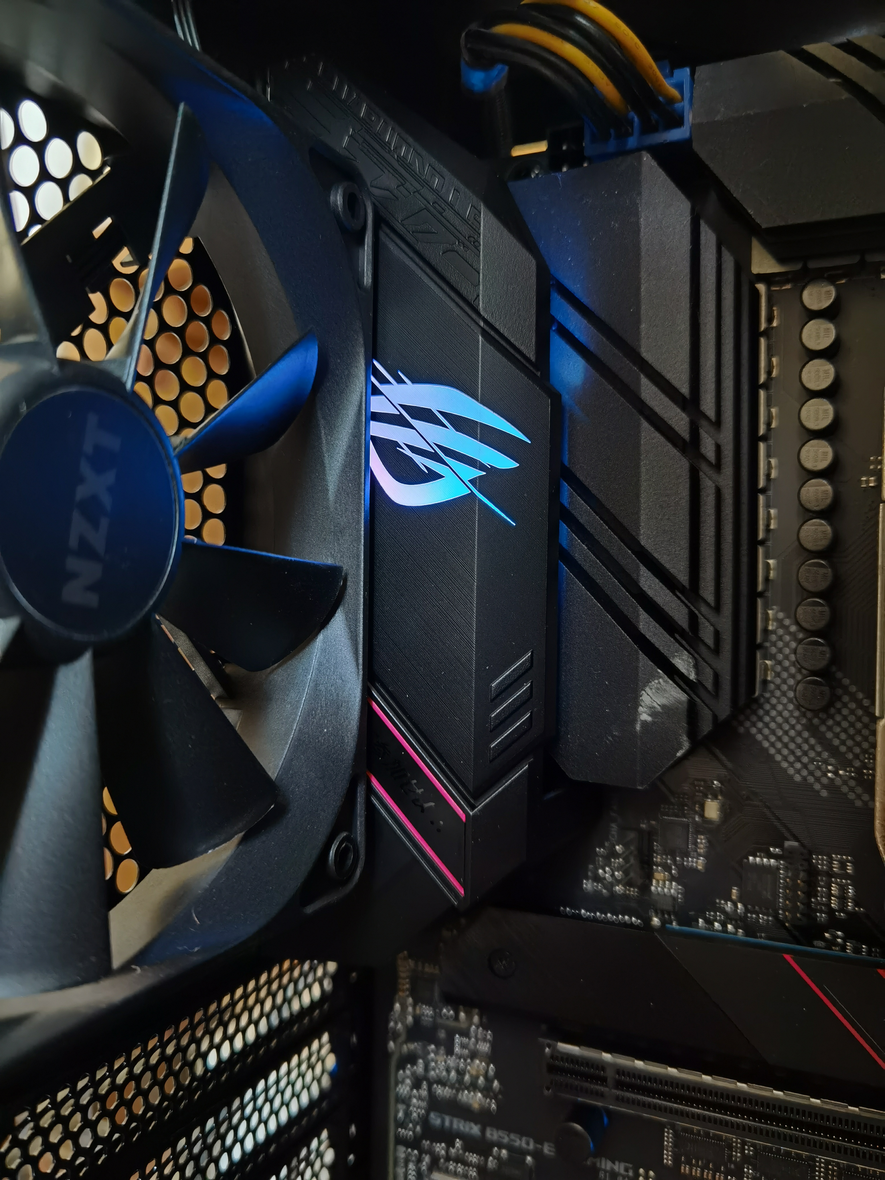 华硕strixb550-fgaming,华硕strixb550xe