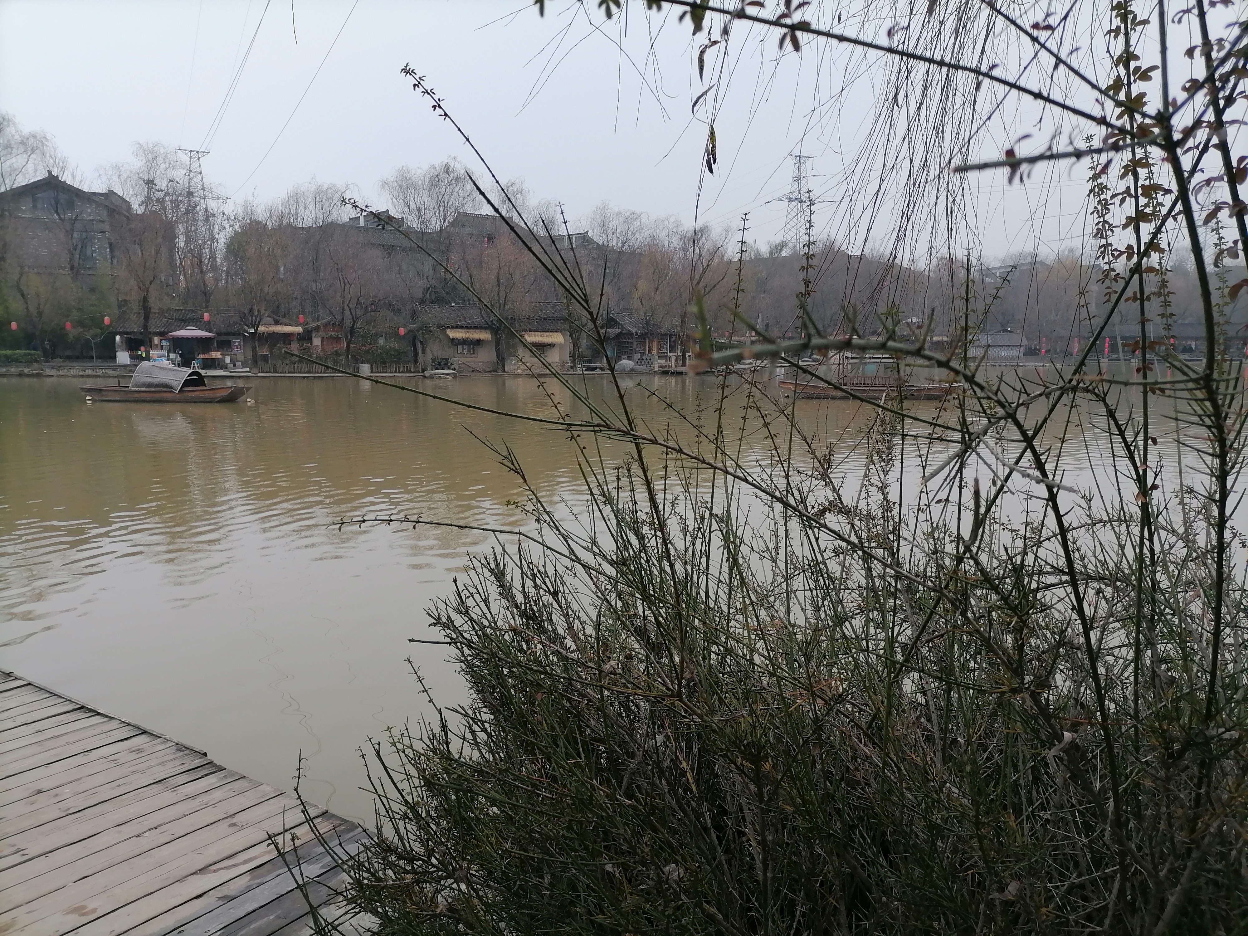 家乡的湖随笔400字,家乡的湖一年四季