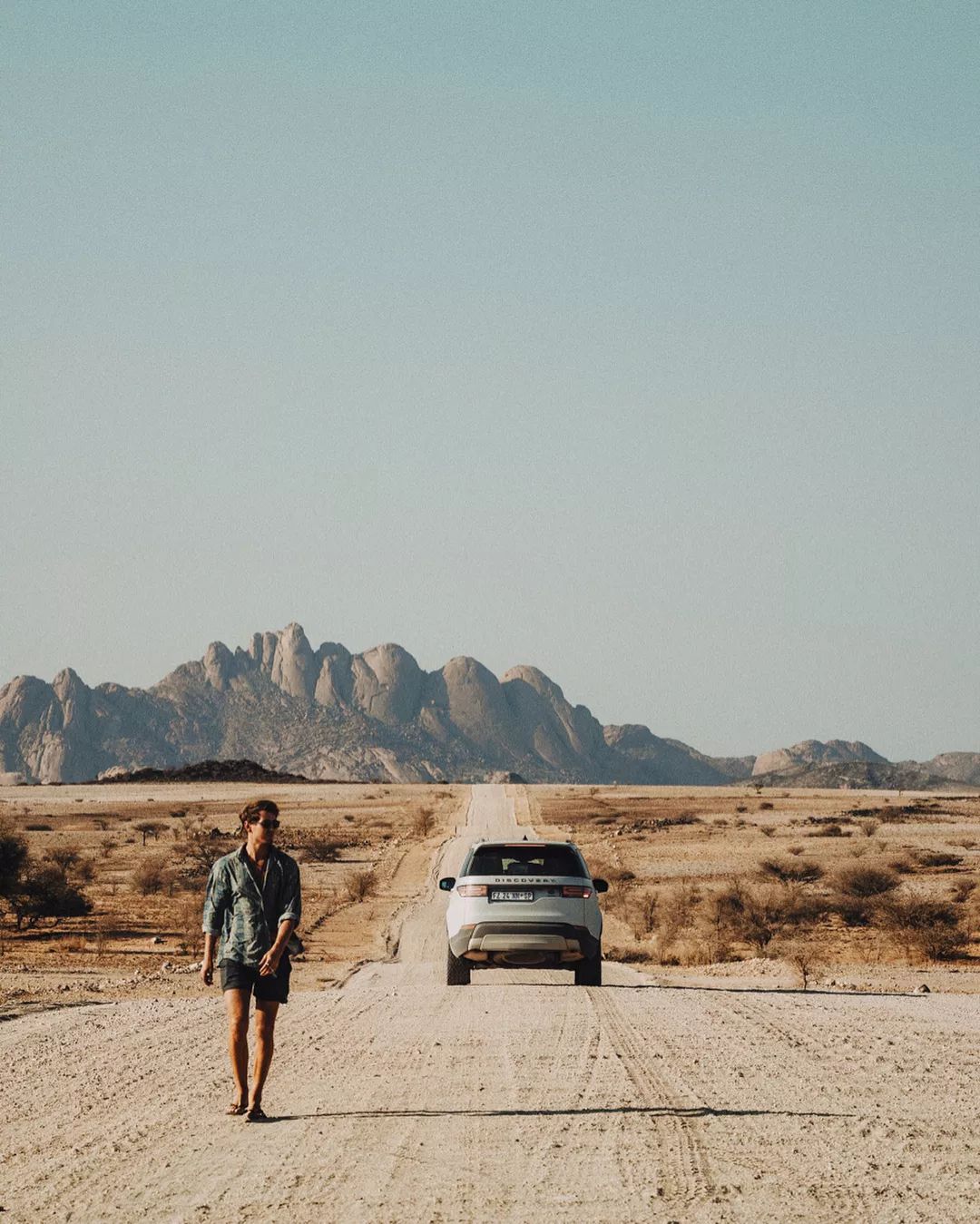 90后清洁工小伙穷游 (一个人穷游中国海上清洁工)