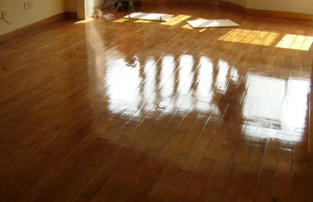 旧木地板打蜡还是撬掉重铺,旧实木地板修复还是重铺