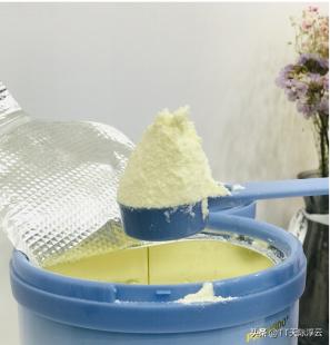 母乳喂养的宝宝如何出行,母乳喂养怎么带宝宝外出