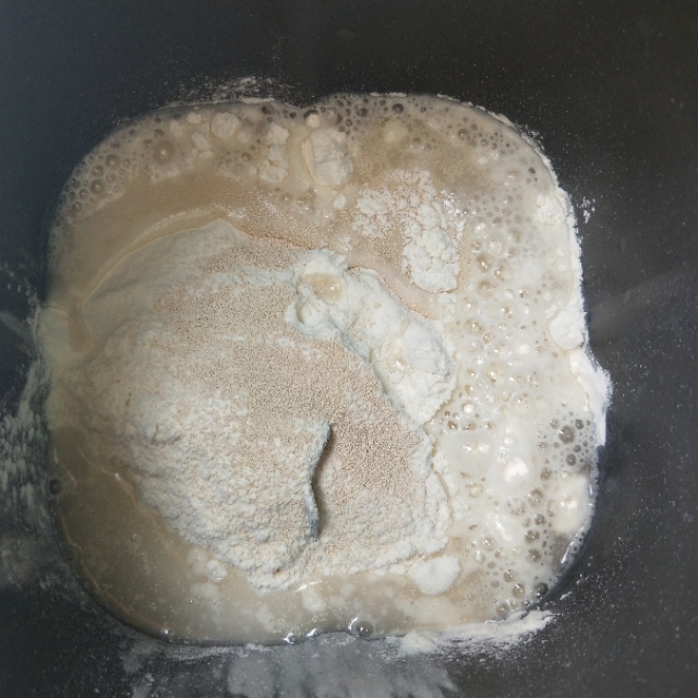 香肠小兔子馒头家常做法,小兔子馒头简单又好看