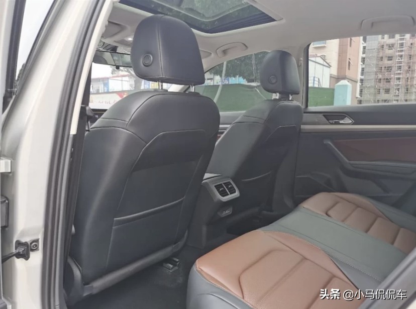 轩逸雷凌朗逸谁性价比更高,轩逸朗逸卡罗拉思域雷凌现代