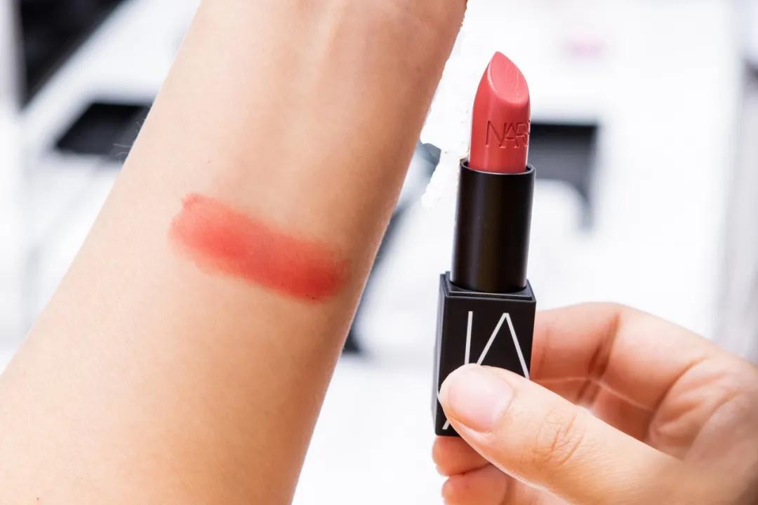 刷爆全网的美妆店空降天津了，到处都是人，大批现场照片被曝光