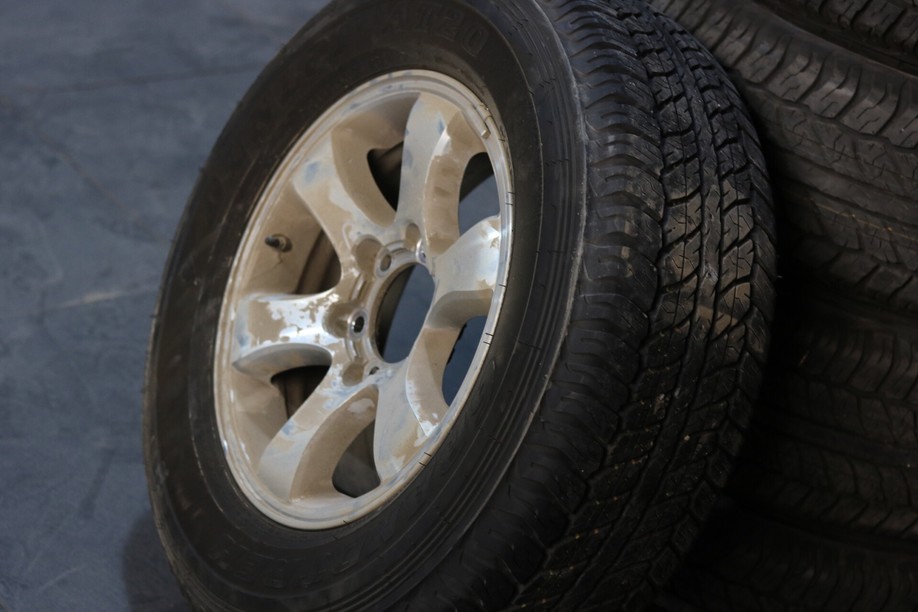 怪兽修车:修复一辆09款中东版丰田霸道,最终旧车变新车