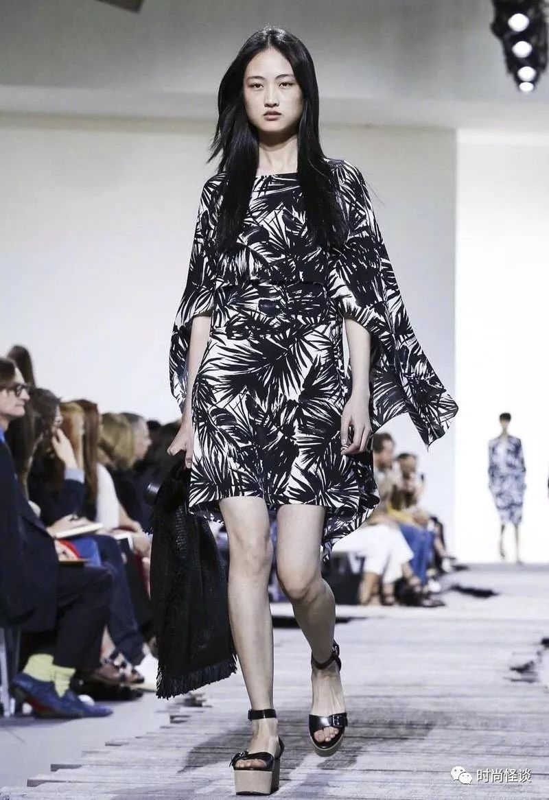 又一时尚品牌因为辱华登上热搜，但是...