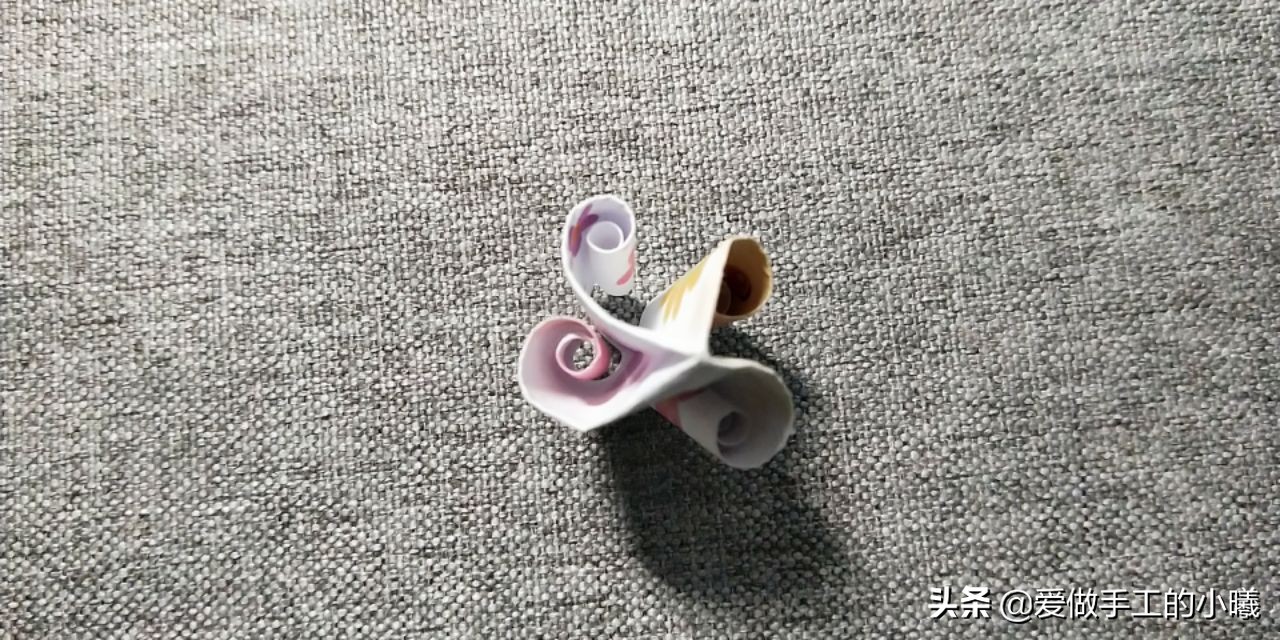 立体花的折纸步骤图解,立体的花的折纸教程