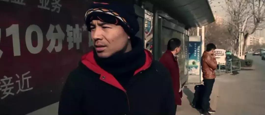 删*片毛**,讲荤段子,还不洗澡,但他教出的学生却能为刘德华写歌