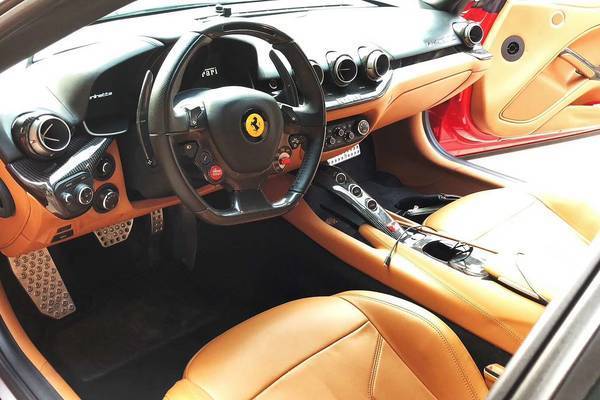 广州租法拉利f12,福州法拉利f12出租