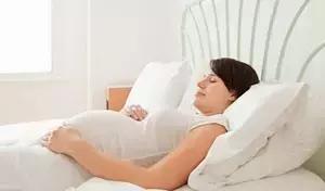 怀孕初期的腹痛是怎样的,怀孕初期有血块而且腹痛