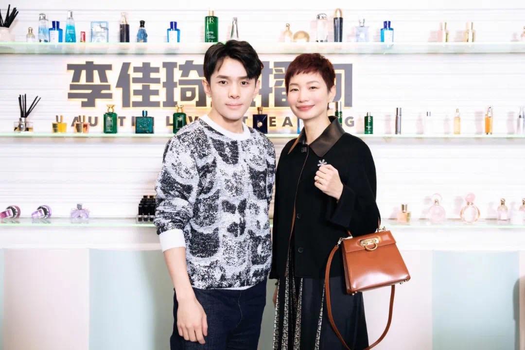 时尚女魔头辞职,时尚女魔头离职