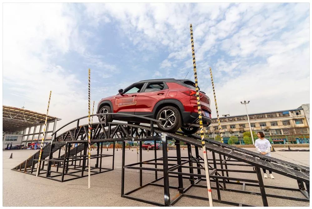 该出手时就出手风风火火,该出手时就出手行书