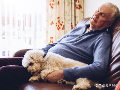 卧床老人经常嗜睡是怎么回事,老人嗜睡是什么征兆中医