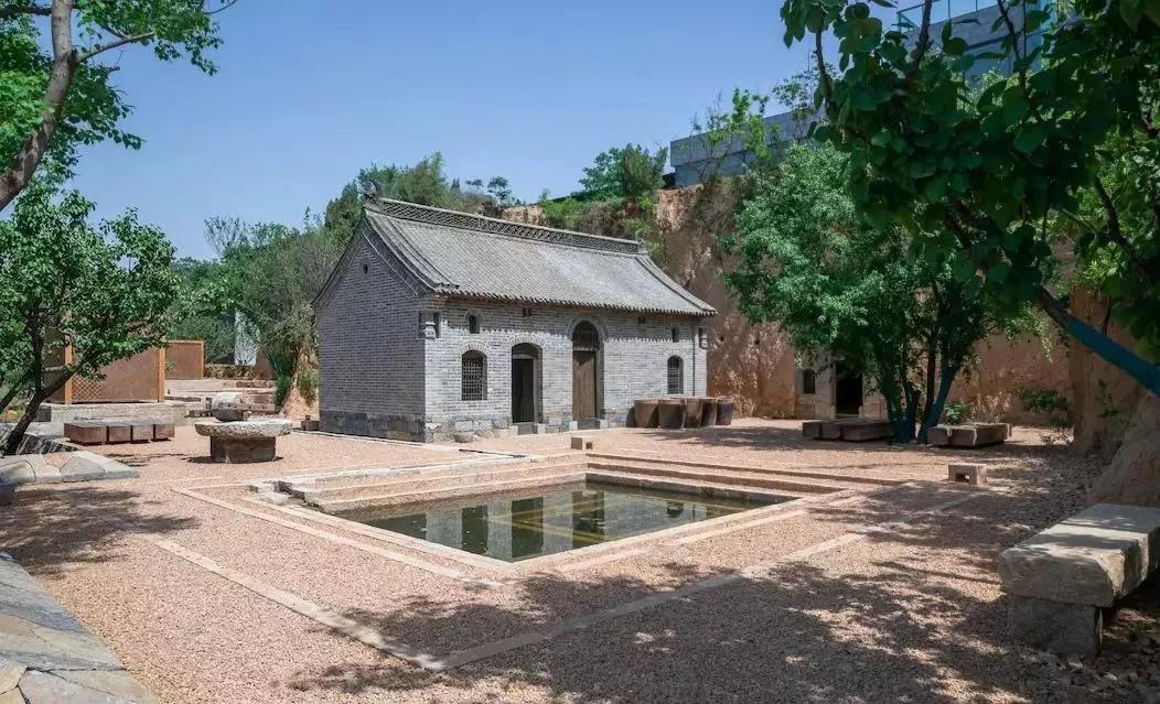 集美组太璞建筑|永威山悦售楼处-最大限度保留窑洞等原生景观