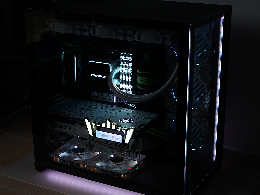 rtx2080名人堂10周年,黑白拼色主机