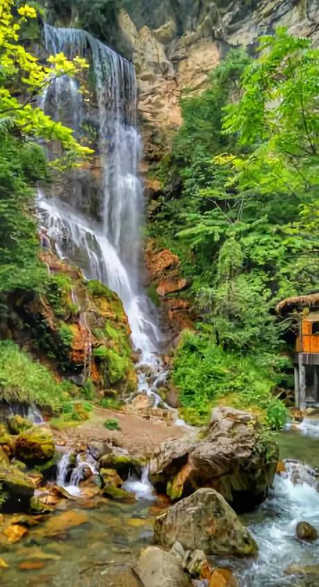 恩施，凭什么持续美哭全国，惊艳世界？