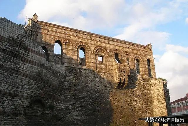 希腊收复拜占庭,希腊占领特洛伊城的神话故事