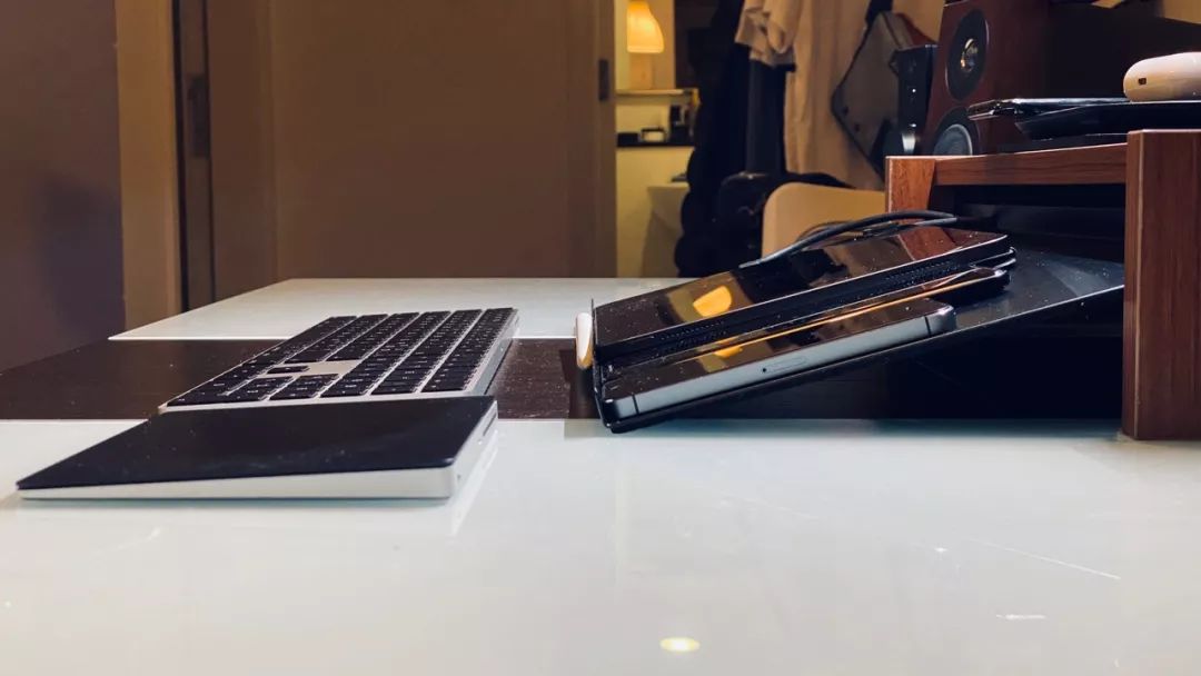 收到一件好东西，拯救了我乱成狗的桌面