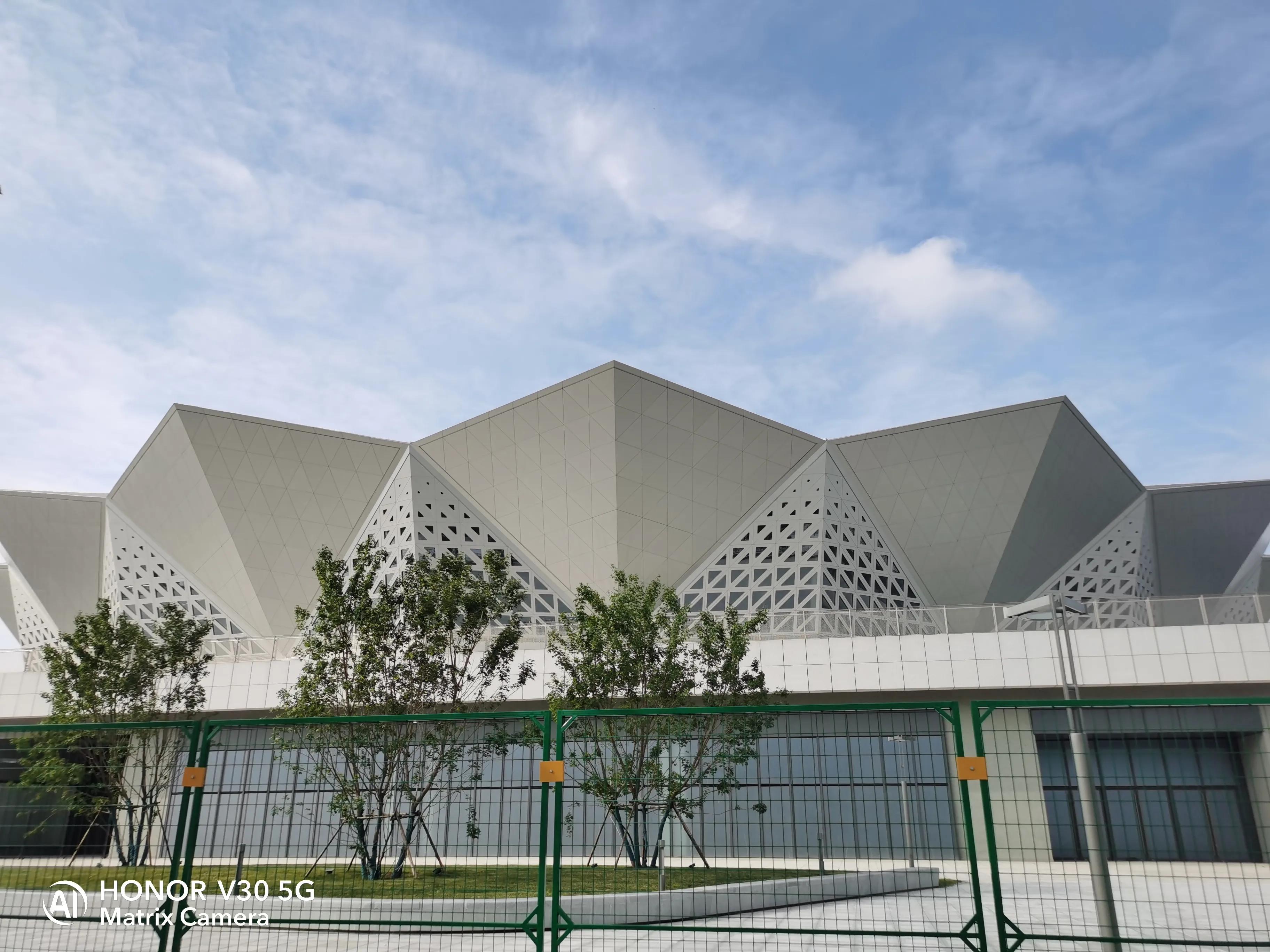 房车游湛江海东奥体中心,奥体中心附近一日游攻略