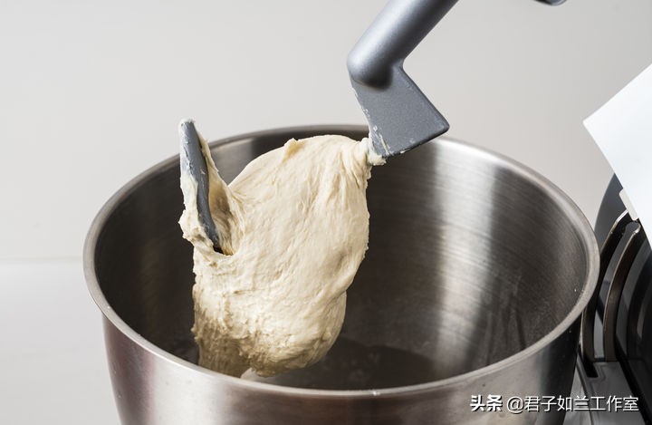 哪一种高筋面粉做面包好吃,哪种牌子的高筋面粉适合做面包