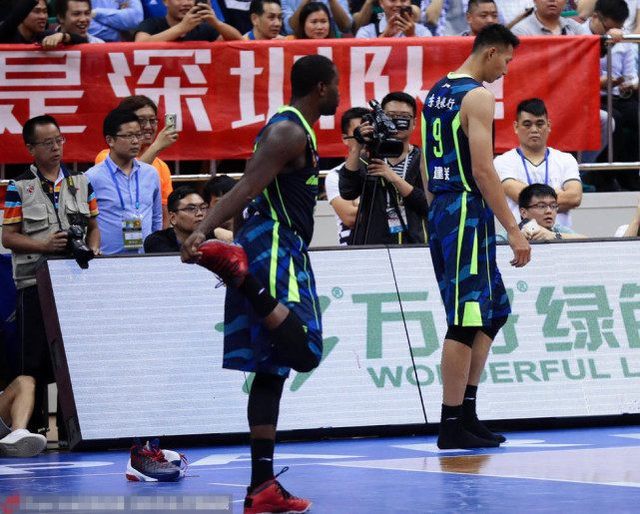 李宁质量问题给不给退货,李宁质量问题如何处理