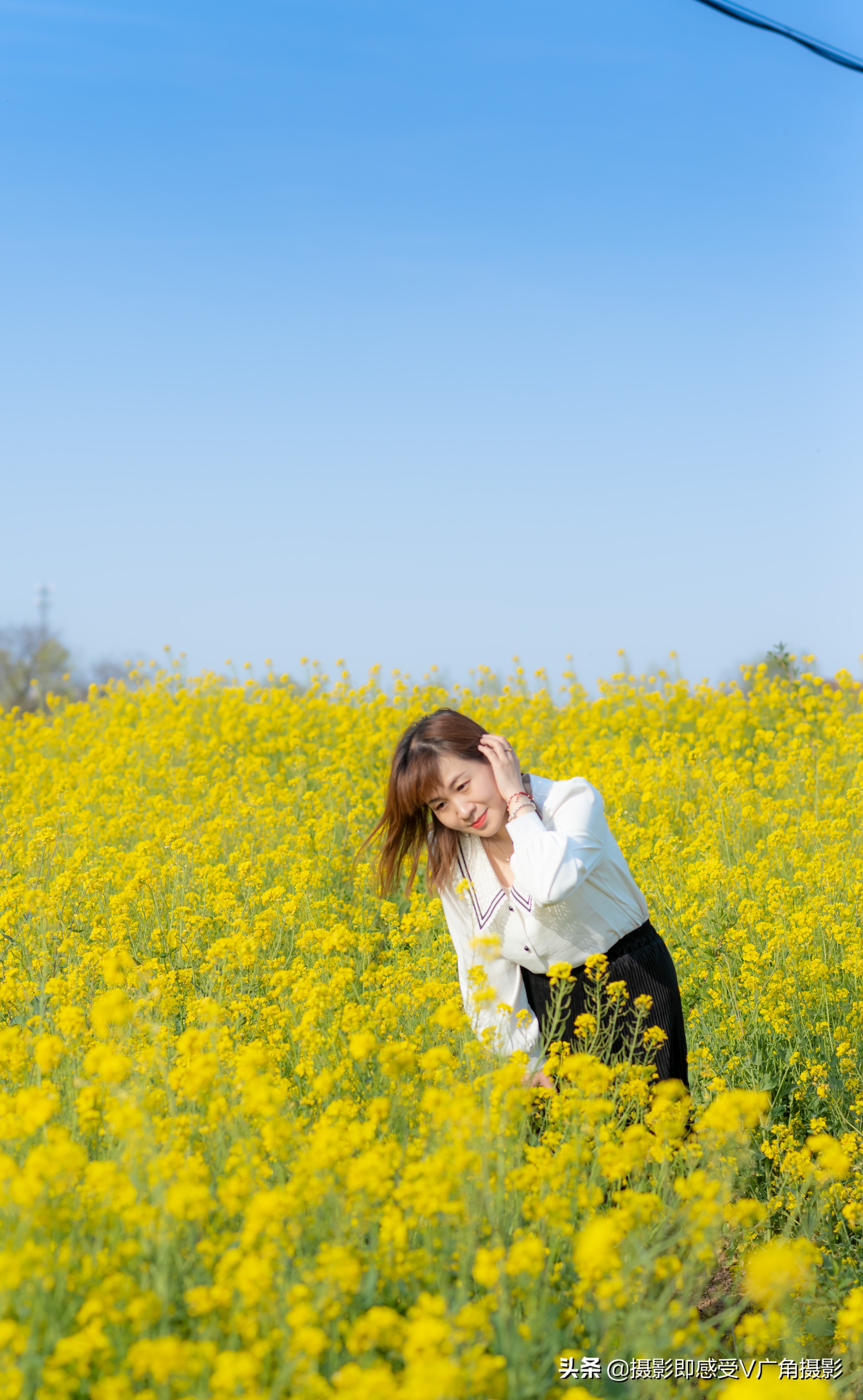 花田拍摄技巧,花田里拍照片怎么拍出高级感