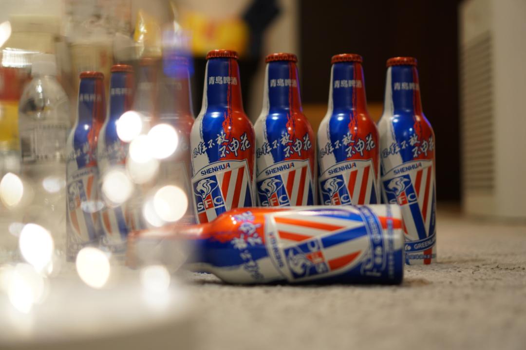 「青蛙评测」上海申花X青岛啤酒，是为信仰充值还是交智商税？