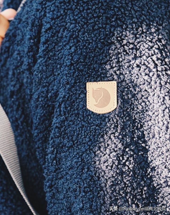 抓绒衣100以下测评,凡尔赛人大衣如何挑选