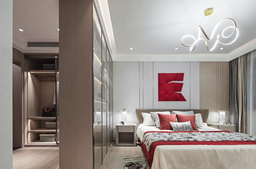 「香港方黄集团新作」静谧无忧桃花源vs烈艳蓝金Dior