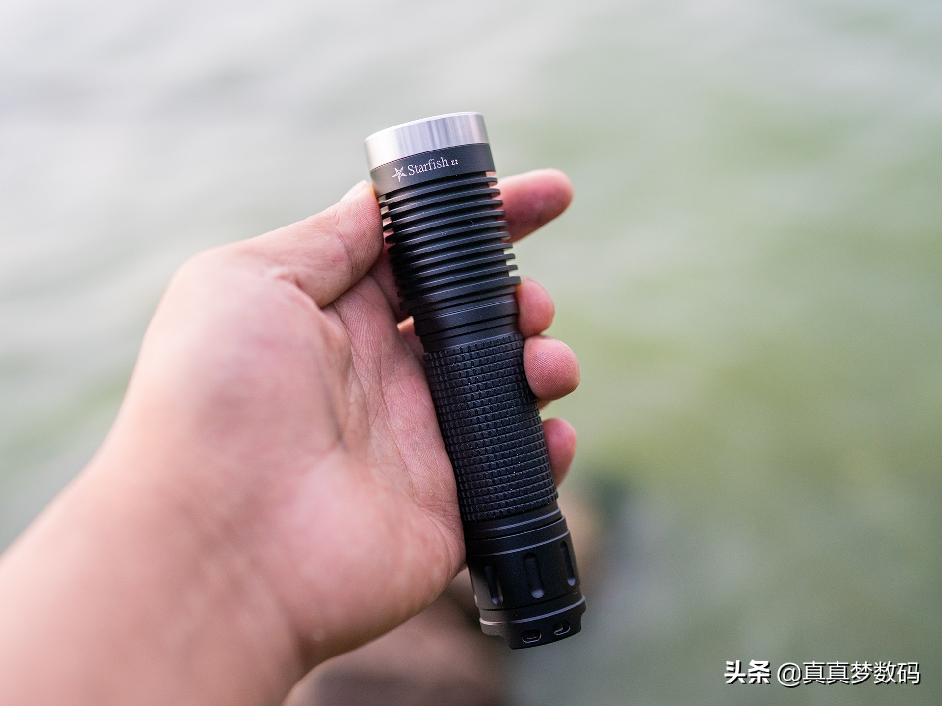 强光手电筒应该如何选择,强光手电筒怎样选