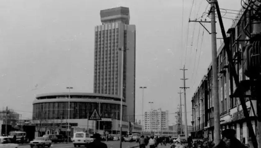 麦兜几岁,麦兜出生