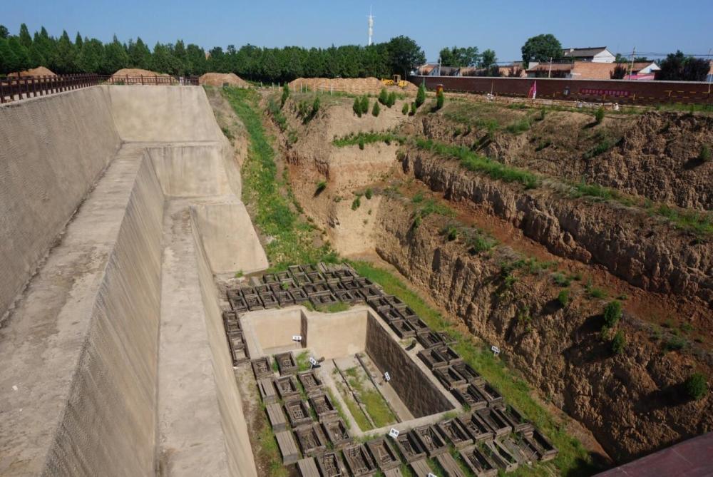 四大古墓墓主,2500年大墓深藏地下