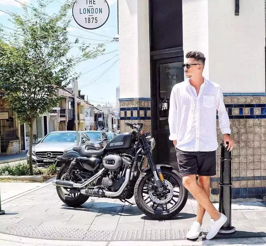 泰国夏天男士花短裤丝绸,夏天男士短裤穿衣搭配