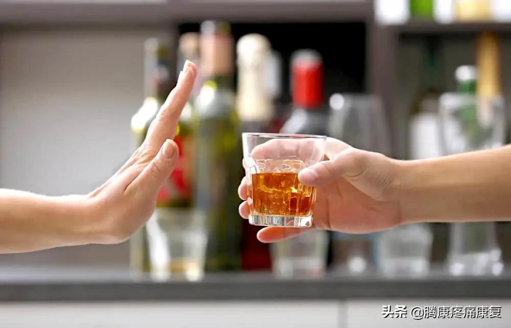 老人小腿疼痛是什么原因,脚小腿肌肉疼痛是什么原因