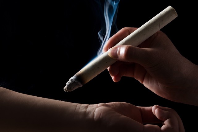 艾灸烟熏火燎,艾灸烟熏全身