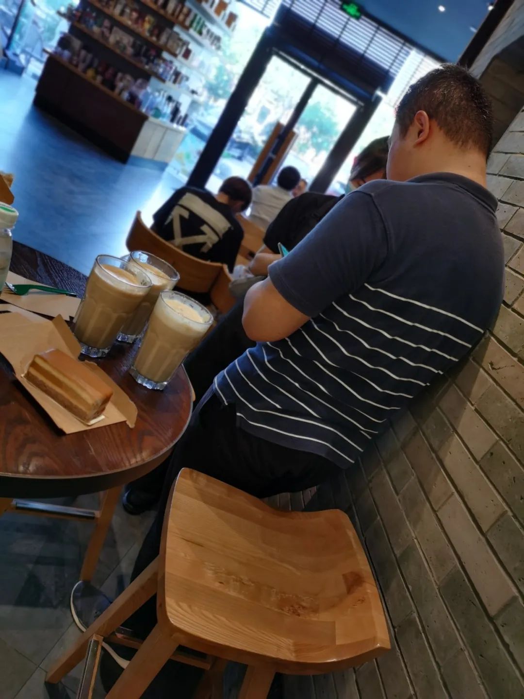 咖啡星巴克酱香拿铁,咖啡星巴克冰美式