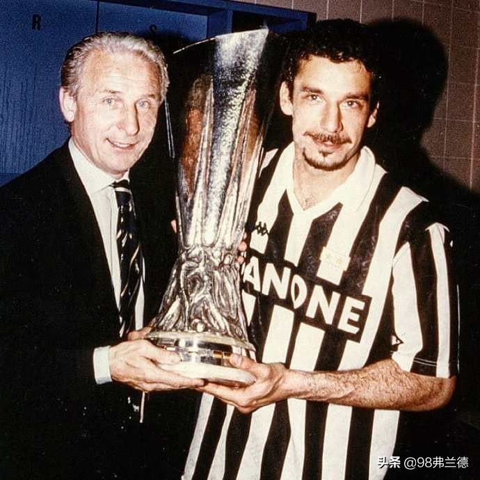 光头维亚利,光头队长出场完整版