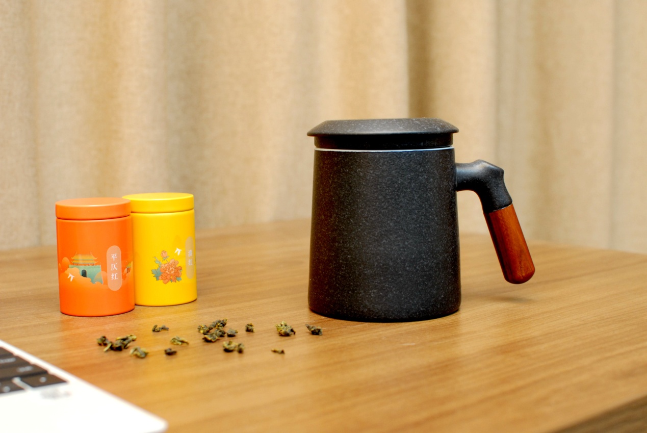 陶瓷泡茶杯茶水分离最新款,茶水分离泡茶杯陶瓷木柄