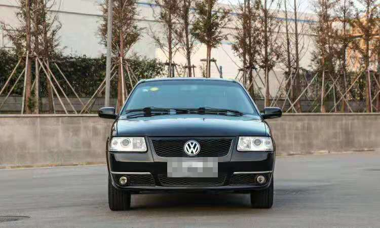 2000左右的桑塔纳练手车,新手适合买桑塔纳新车练手吗