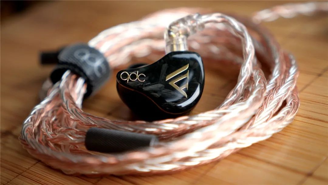 qdc变色龙v14测评,无缺新品