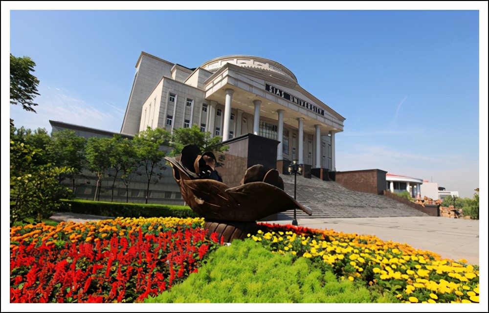 河南民办高校（本科）大起底：野花儿香，能采不？