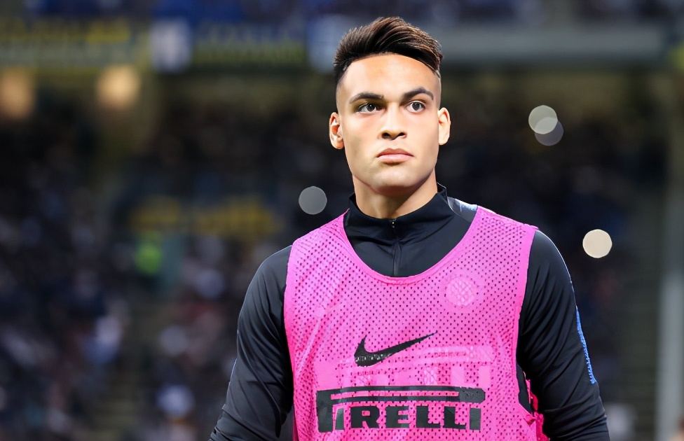 曼城最后一场阿奎罗绝杀夺冠,曼城阿奎罗离队谁来填补空缺