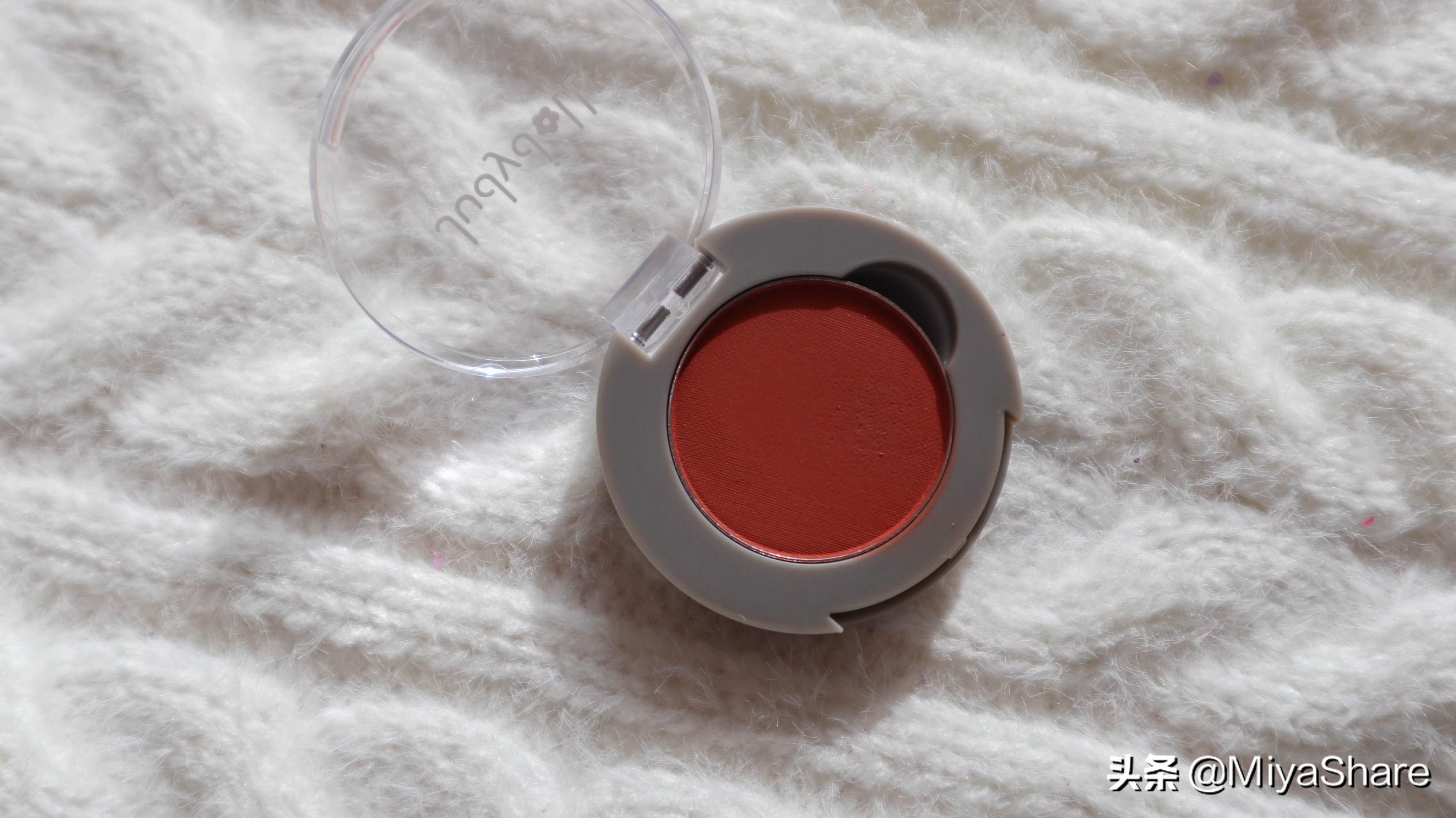 最近最火的彩妆单品推荐,2017年度爱用品专柜篇