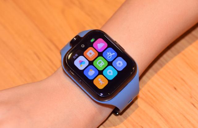 NFC刷公交+AI学习，米兔儿童学习手表不止是手表，小天才快来接招