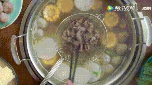 明星投毒吓人事件,深夜放毒招人恨的视频