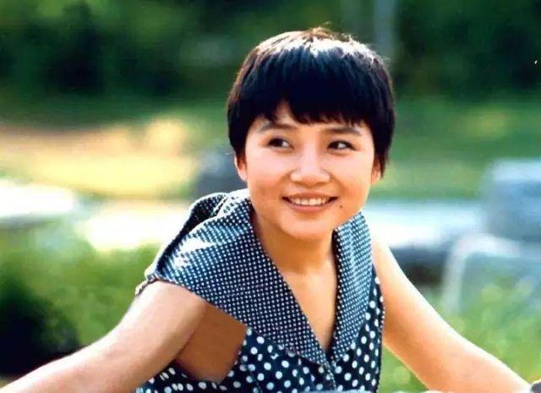 唱歌的李娜为什么出家,唱青藏高原的李娜为什么要出家