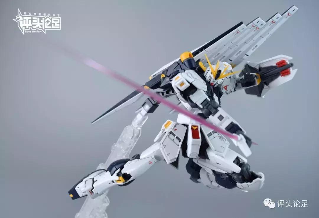 万代rg独角兽高达爆甲拼装教程,rg强袭高达空中战形态拼装过程