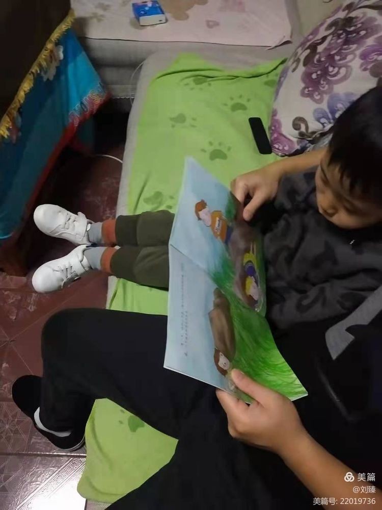 幼儿园书香润童心阅读伴成长,幼儿园书香润泽心灵阅读感悟