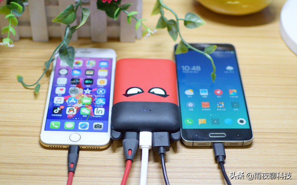 双输出、性能澎湃、魔力十足:爱国者小魔兽MS100移动电源