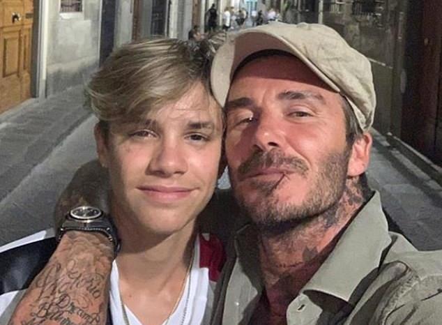 8岁的小七比妈妈还会穿了？这条蓝色Zara露肩裙秒售罄，大姑娘啦